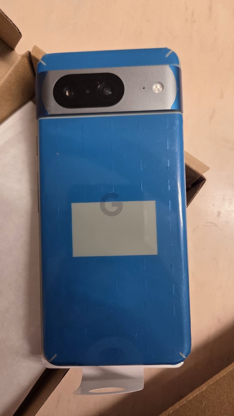 Google Telefoni cellulari / Smartphones: Google Pixel 8, 5G, 256GB, Hazel – Nuovo e nell'imballaggio originale da Effretikon venduto da Manitukala