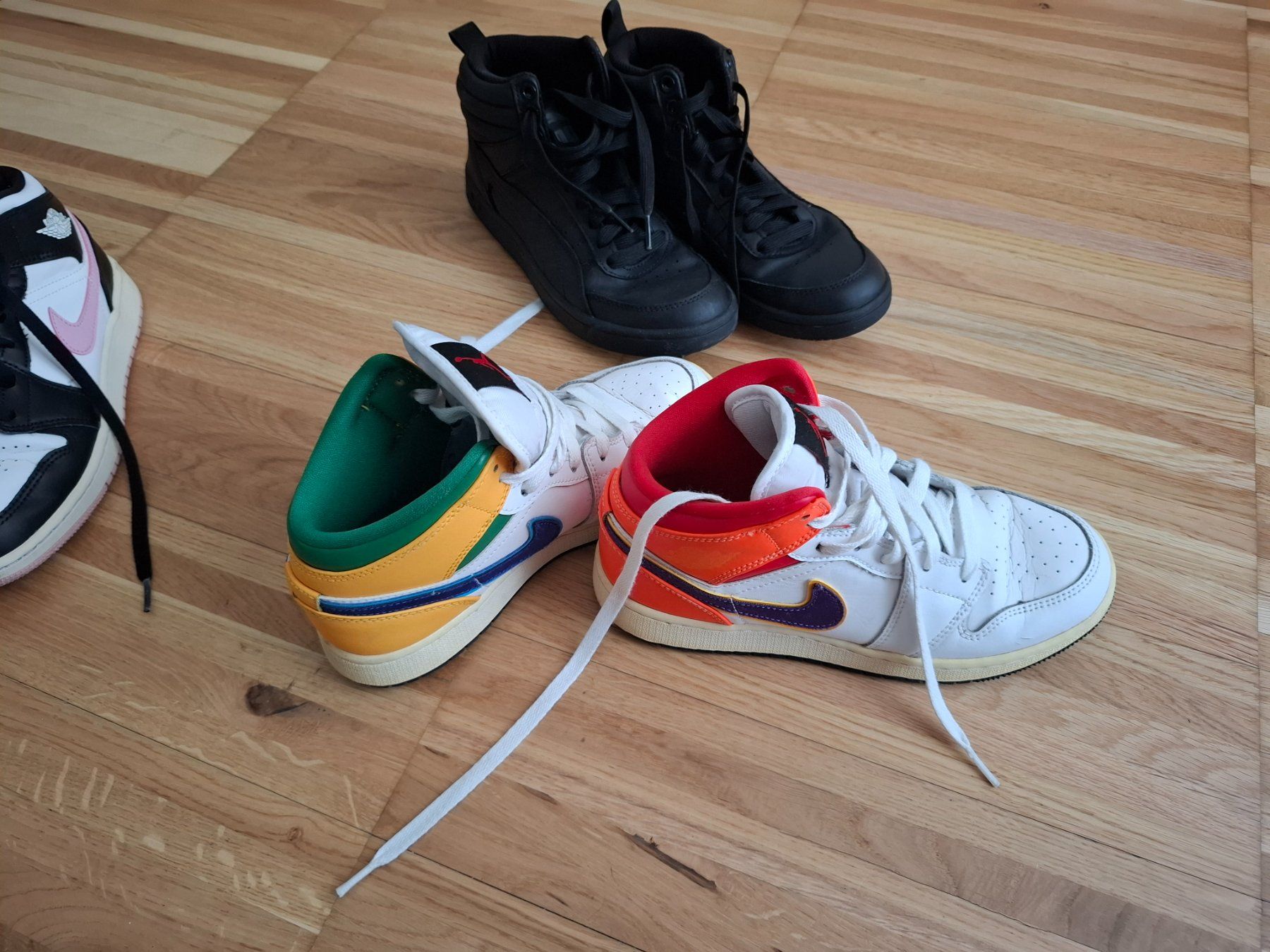 Adidas Scarpe per ragazze: Mädchen Sneakers-Paket, Grösse 36-38, div. Marken – Usato da Zürich venduto da zhch15 2