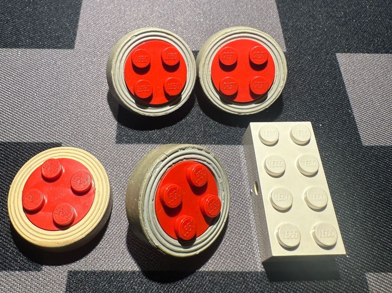 Lego Baukästen: Lego System 400 Small Wheels with Axle Vintage / EOL / RAR – Gebraucht aus Kappel SO von MyFunBox 2