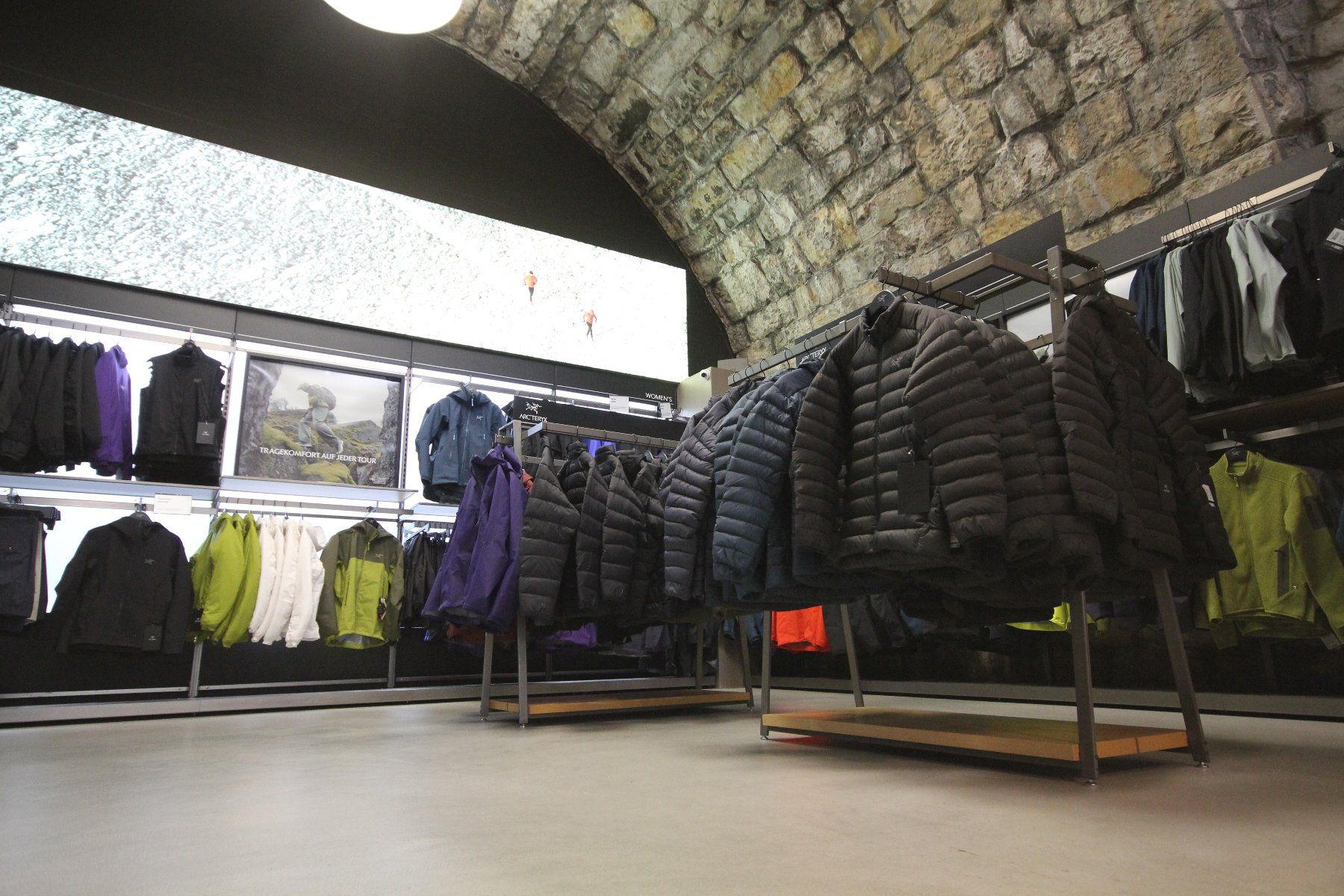 Posters & Illustrations: original Arcteryx Werbebanner – D'occasion à Winterthur par Panam1 3