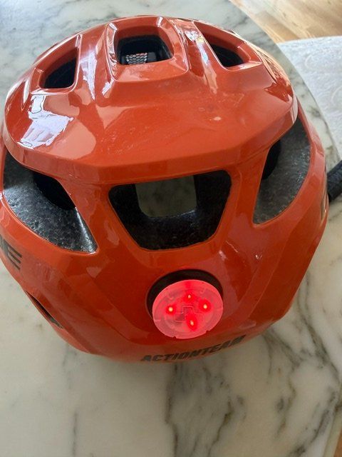 Cube Casques: Cube Aktionteam Helmet M 52-57 cm – D'occasion à Wabern par MagdalenaWabern 5