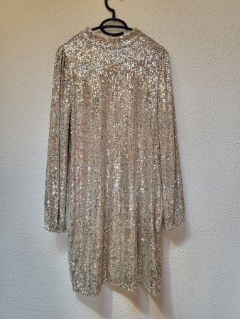 Partykleid mit All Over-Paillettenstickerei, Grösse M