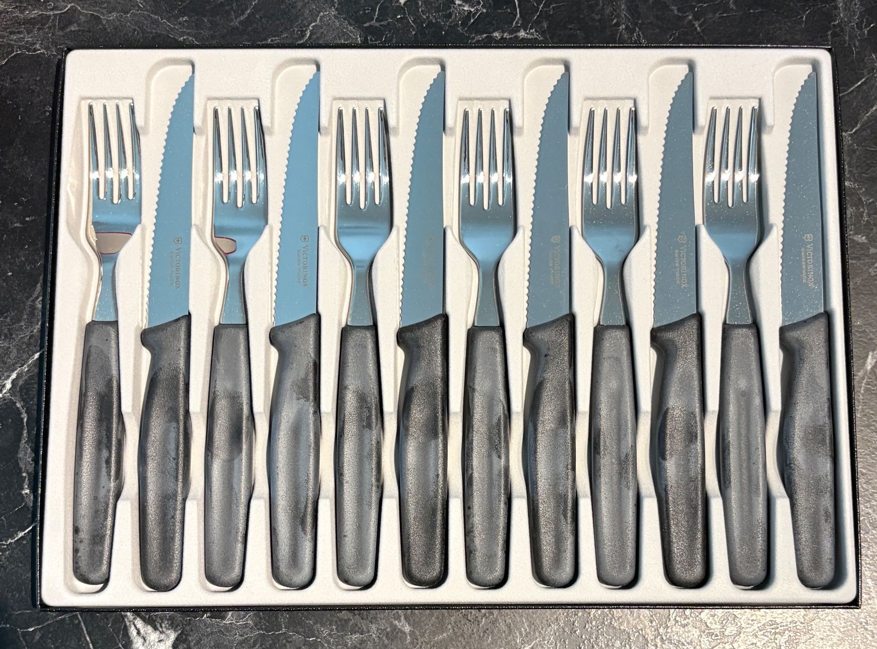 Set di posate: Victorinox Steakset – Nuovo e nell'imballaggio originale da Allschwil venduto da Tasting 5