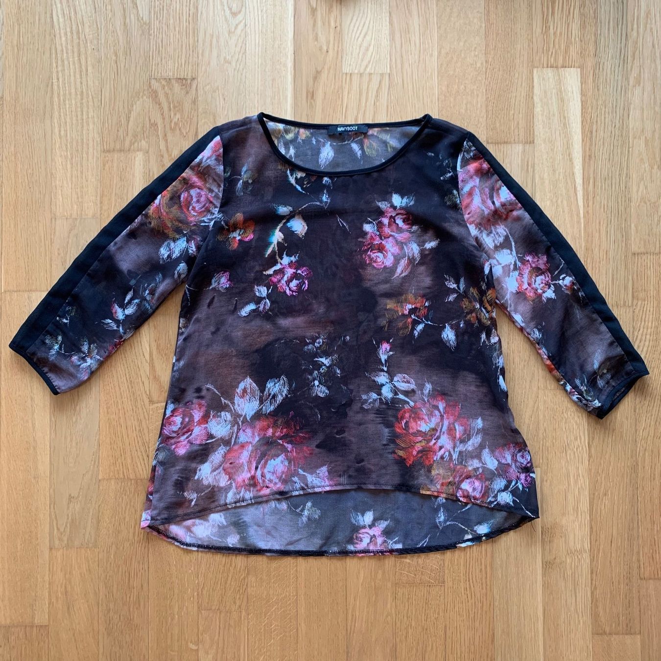 Navyboot Camicette: NAVYBOOT - Bluse - Gr. XS/S – Usato da Ittigen venduto da Fabulous_Fab1
