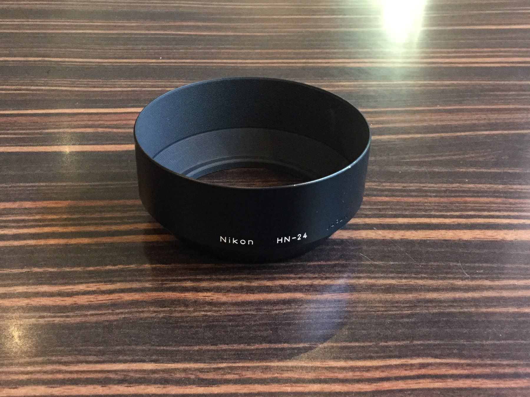 Altri Accessori: Nikon Sonnenblende HN-24 – Usato da Zürich venduto da KochphotoAG