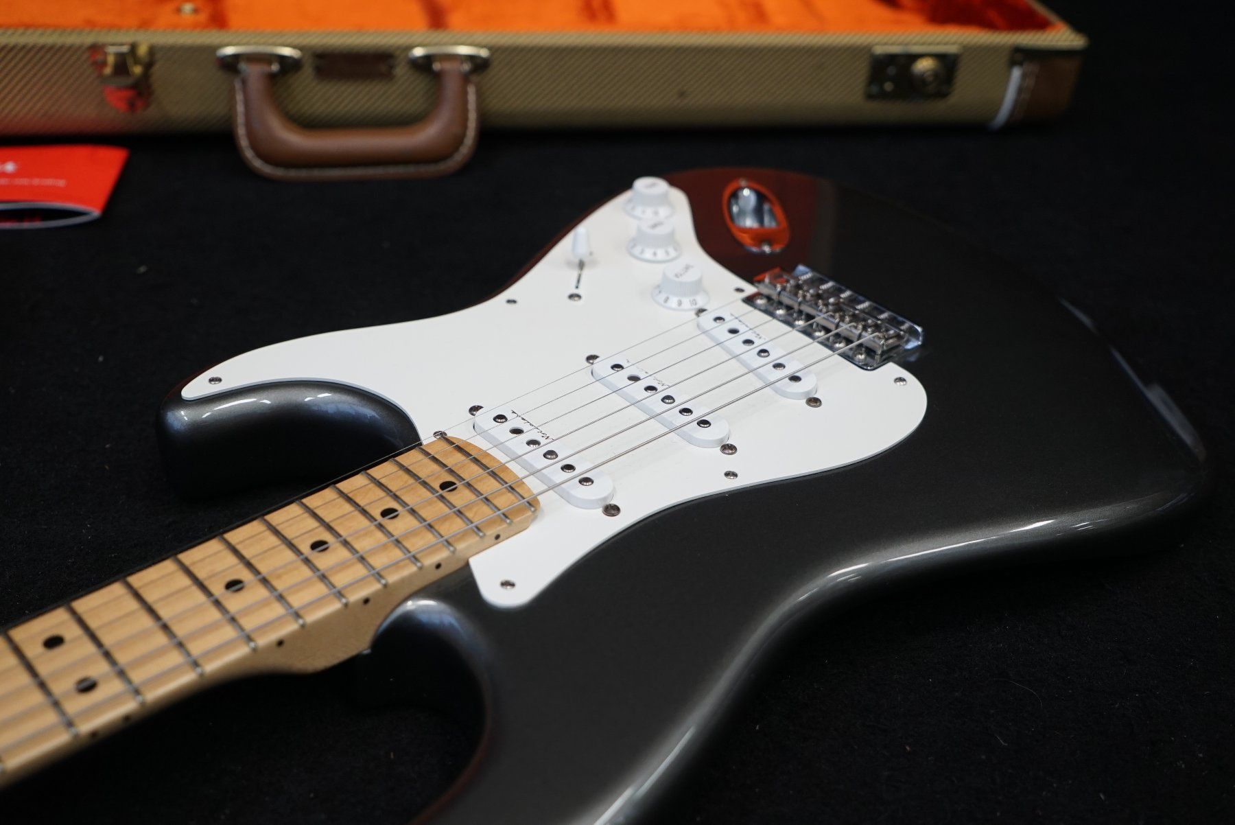 Fender Musikinstrumente: Fender Stratocaster Eric Clapton Artist Series  2013 Koffer – Gebraucht aus Ortschwaben von Musictrade 3