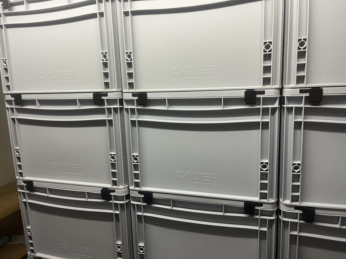 Casse di trasporto: AUER-Stapelkiste Grau mit Deckel 40x30x28.5cm – Usato da Winterthur venduto da Rawo26 6