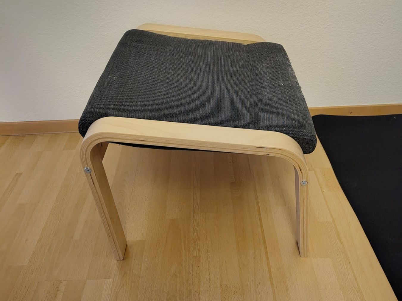 Ikea Fauteuils: IKEA Stuhl und Hocker "Poäng" – D'occasion à Zürich par ChFurmi 2
