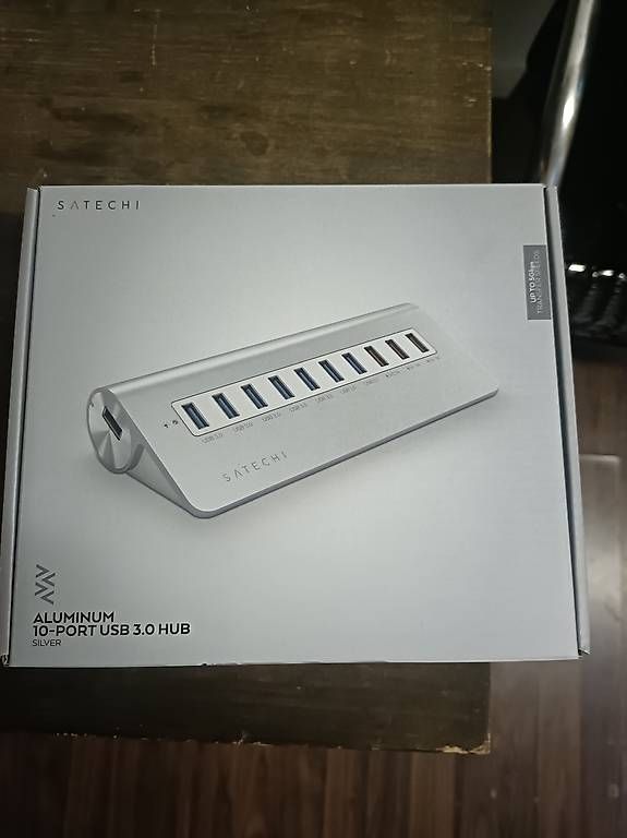 Hub & Switch: Satechi USB 3..0 Hub mit 10 Ports – Usato da Heimberg venduto da Bombele 1