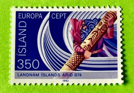 BRIEFMARKEN AUS Island UNGESTEMPELT  Siehe Original Fotos. 