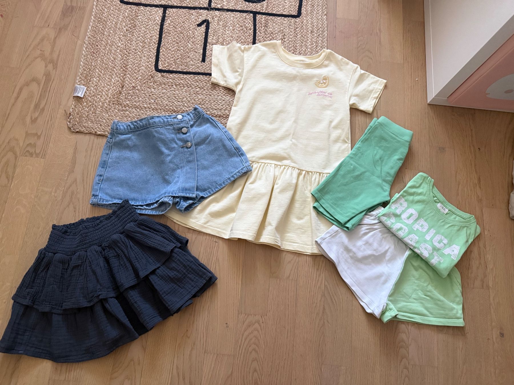 Lotti & Set di vestiti: Kleiderpaket gr 116 – Usato da Lufingen venduto da FilipaPCD 1