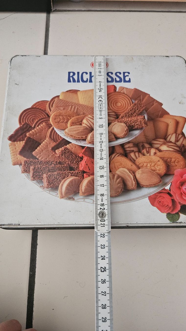 Altro in Decorazioni & Accessori: Scatola di latta Richesse – Usato da Melano venduto da H-Sara 2
