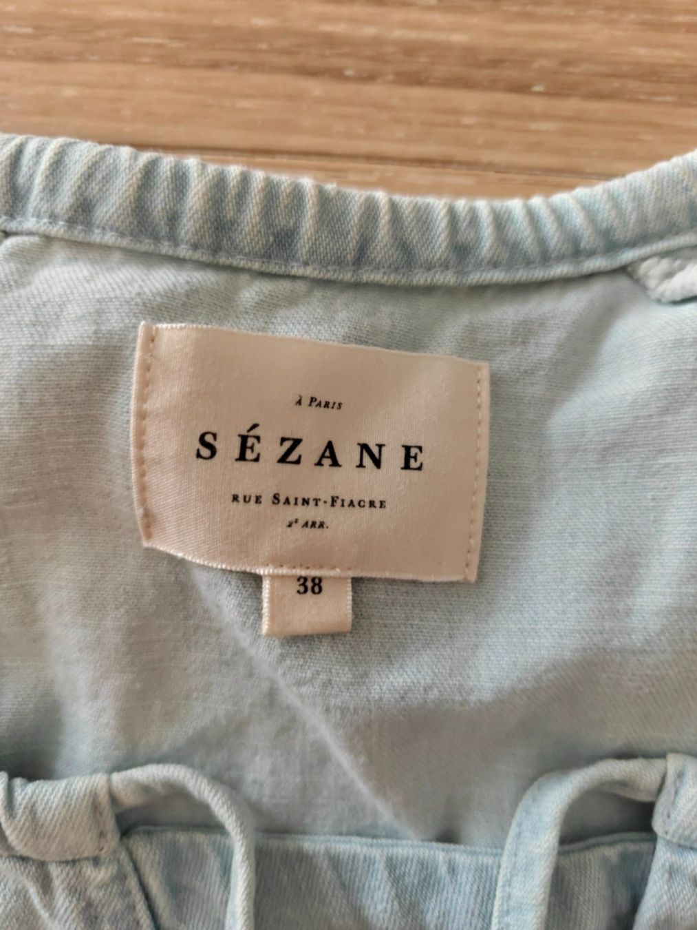 Sezane Camicette: Sezane Top Chambray Mint, Gr. 38 – Usato da Hedingen venduto da muse10 1