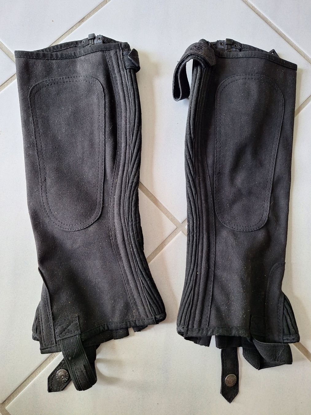 Stinchiere & Fasciature: STEEDS Chaps, Reiten, Pferd, Gr. XL – Usato da Eiken venduto da Lashar