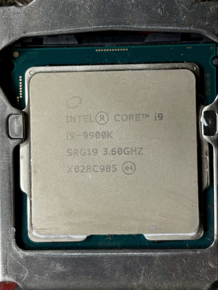 Intel Elektronikbauteile: Intel® Core i9-9900K 8X 3.6GHz – Gebraucht aus Kloten von max_pm8r 1