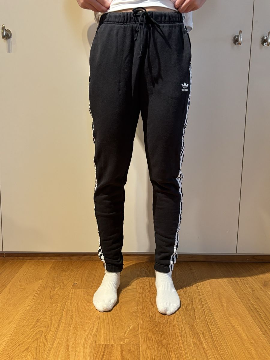Adidas Hosen: Adidas Jogginghose Grösse 34 – Gebraucht aus Zürich von 1ma_5y7w 1