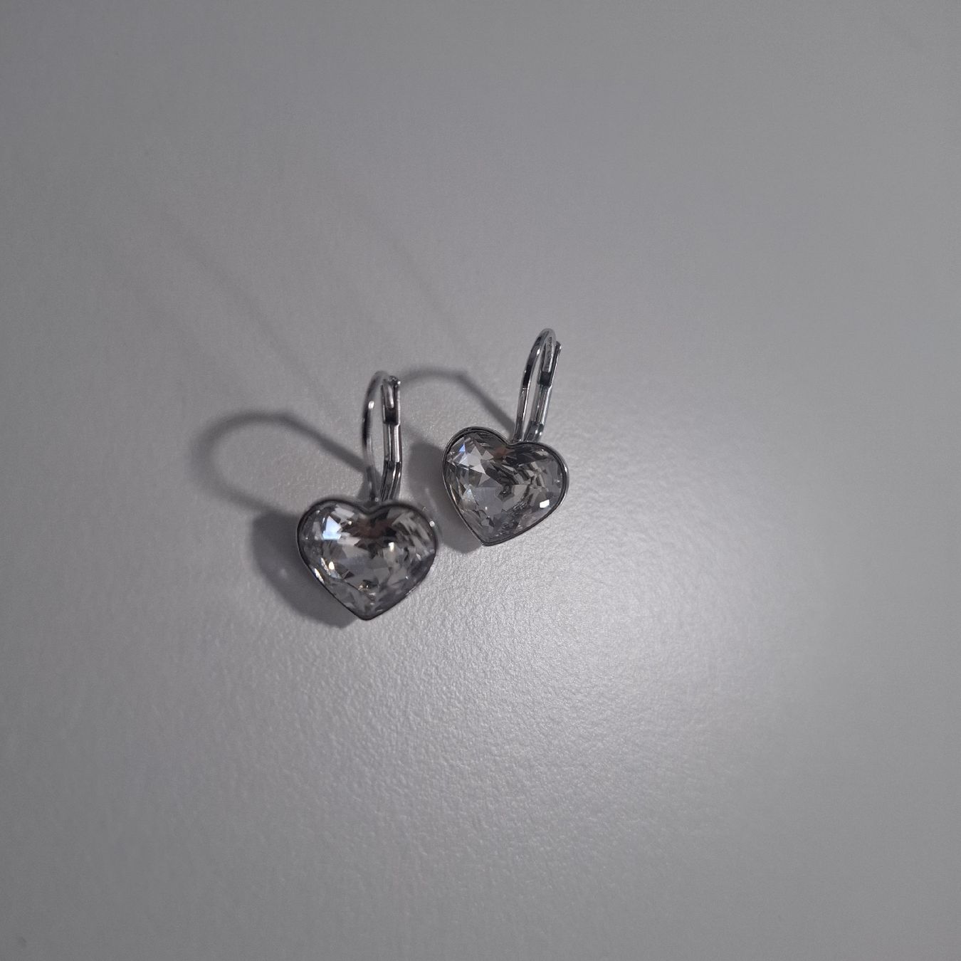 Swarovski Orecchini pendenti & Orecchini a lobo: Swarovski-  Ohrhänger Herzform silberfarben – Nuovo (secondo la descrizione) da Siebnen venduto da kar_gxl6 2