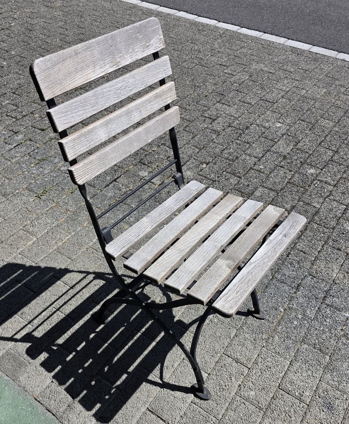 Stühle: Gartenstühle Massiv Teak / Eiche FSC – Gebraucht aus Muri AG von Tollundschoen