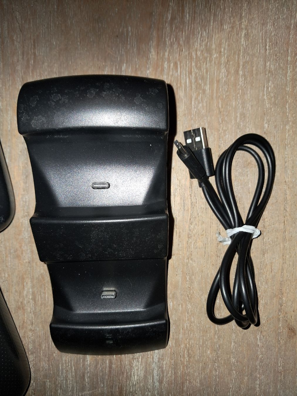 Nintendo Controller: Nintendo Switch 2x Originale Controller + Ladestation – Gebraucht aus Eschlikon TG von Rare_Ware 3