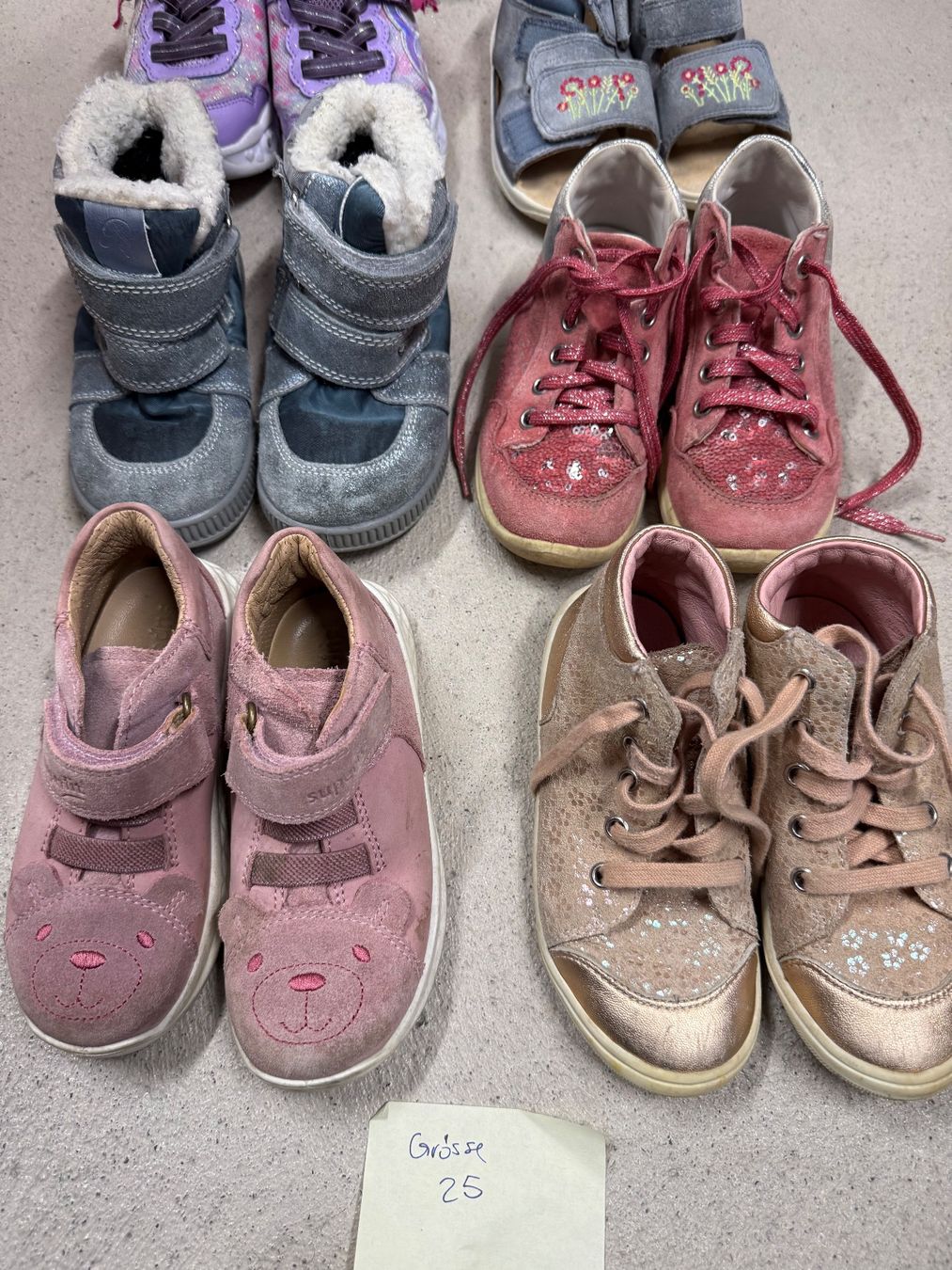 Scarpe per ragazzi: Kinderschuhe, Grösse 25 – Usato da St. Gallen venduto da mirnes84 1