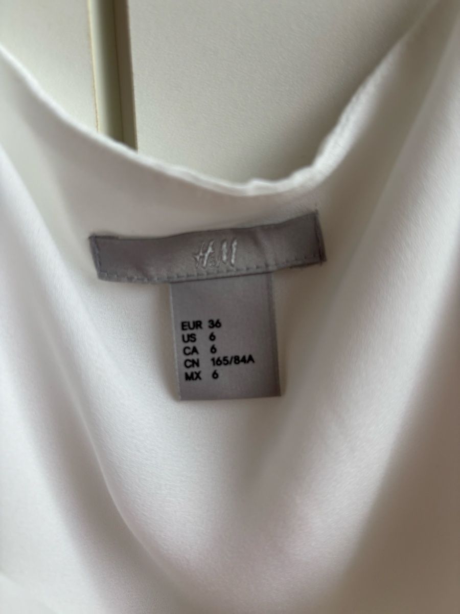 H&M Blusen: Bluse H&M weiss – Gebraucht aus Zürich von alessia.s 2