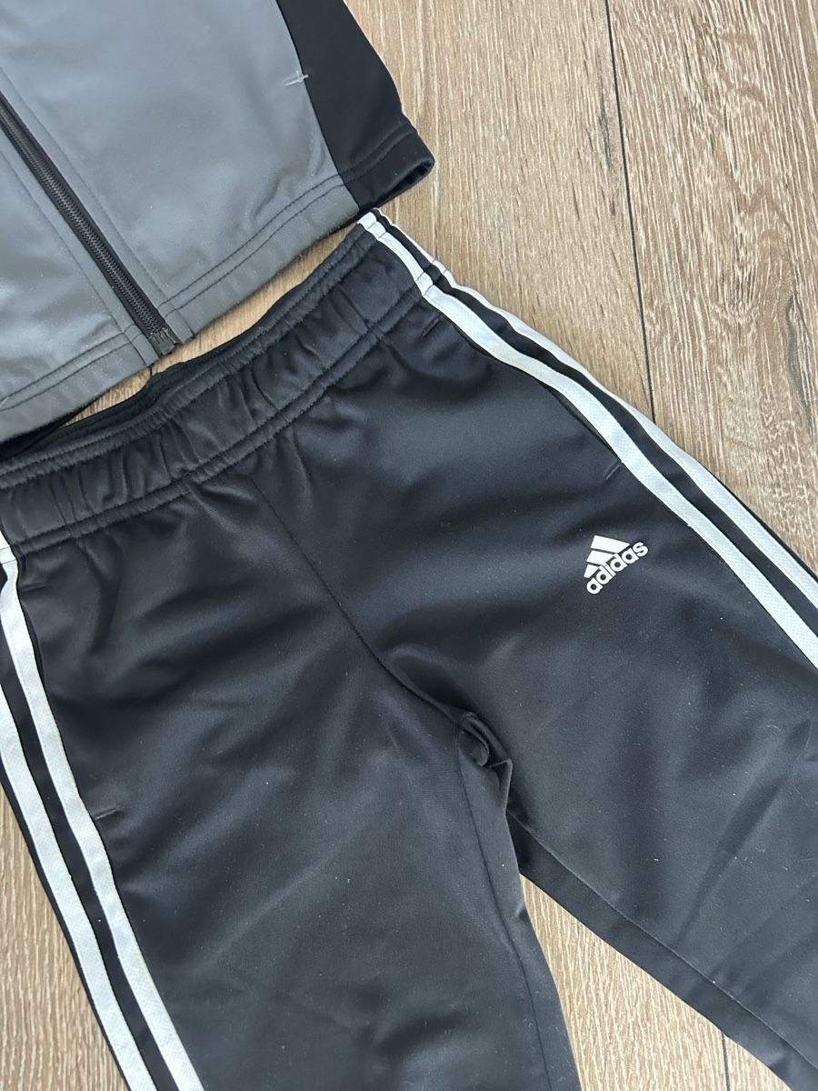 Adidas Kleiderpakete & -sets: Ensemble Adidas Garçon – Gebraucht aus Oulens-Echallens von Puppa73 4