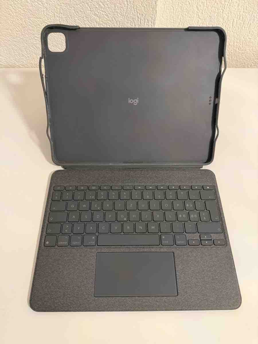 Apple Coques & Sacs: Logitech Combo Touch Keyboard Case for iPad, Like New – D'occasion à Genève par ali_5msd