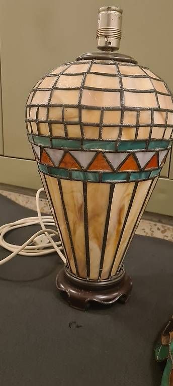 Lampade: Antike Buntglas Tiffanny Lampe – Usato da Herzogenbuchsee venduto da _Elegance_ 2