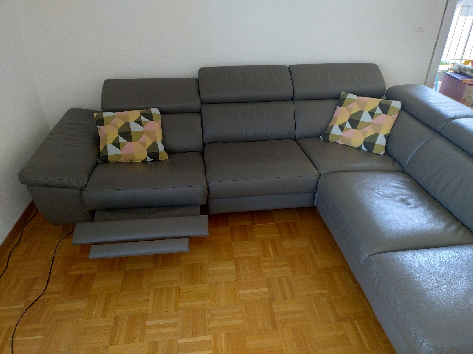 Divani: Graues Ecksofa automatisch ausfahrbar – Usato da Rorbas venduto da ninuzzu 1