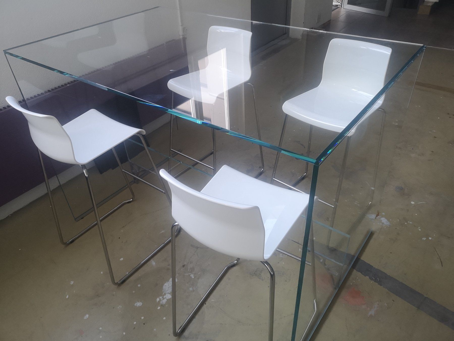 Tables: Table haute en verre – D'occasion à Noës par Rkpel 1