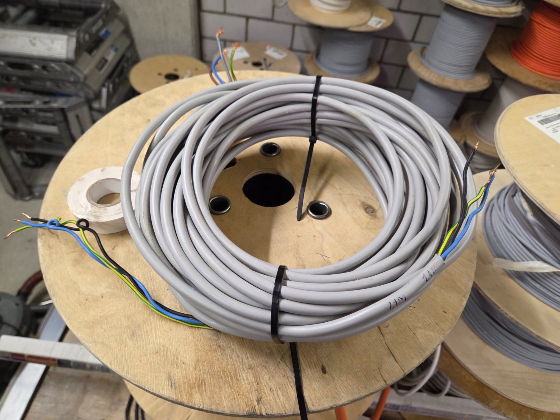 Cavi: Kabel TT 3G1.5 mm2 3x1.5  21m – Usato da Zürich venduto da eymen20