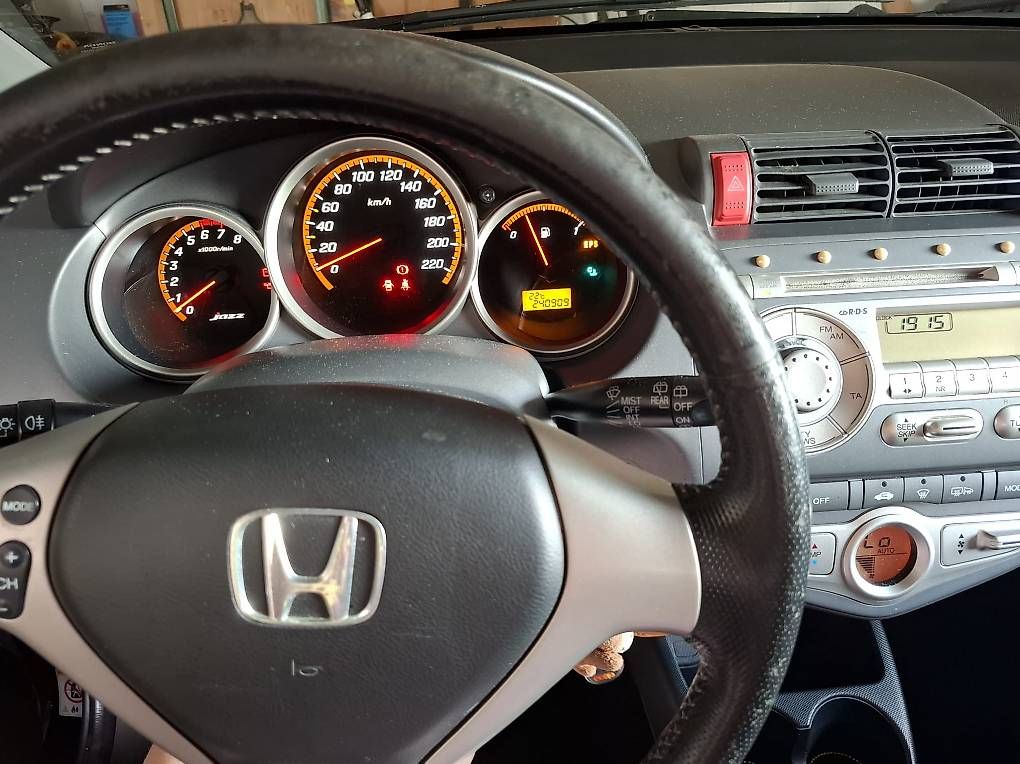 Autos: Honda Jazz 1.4 – Gebraucht aus Thierachern von Toysoldier 4