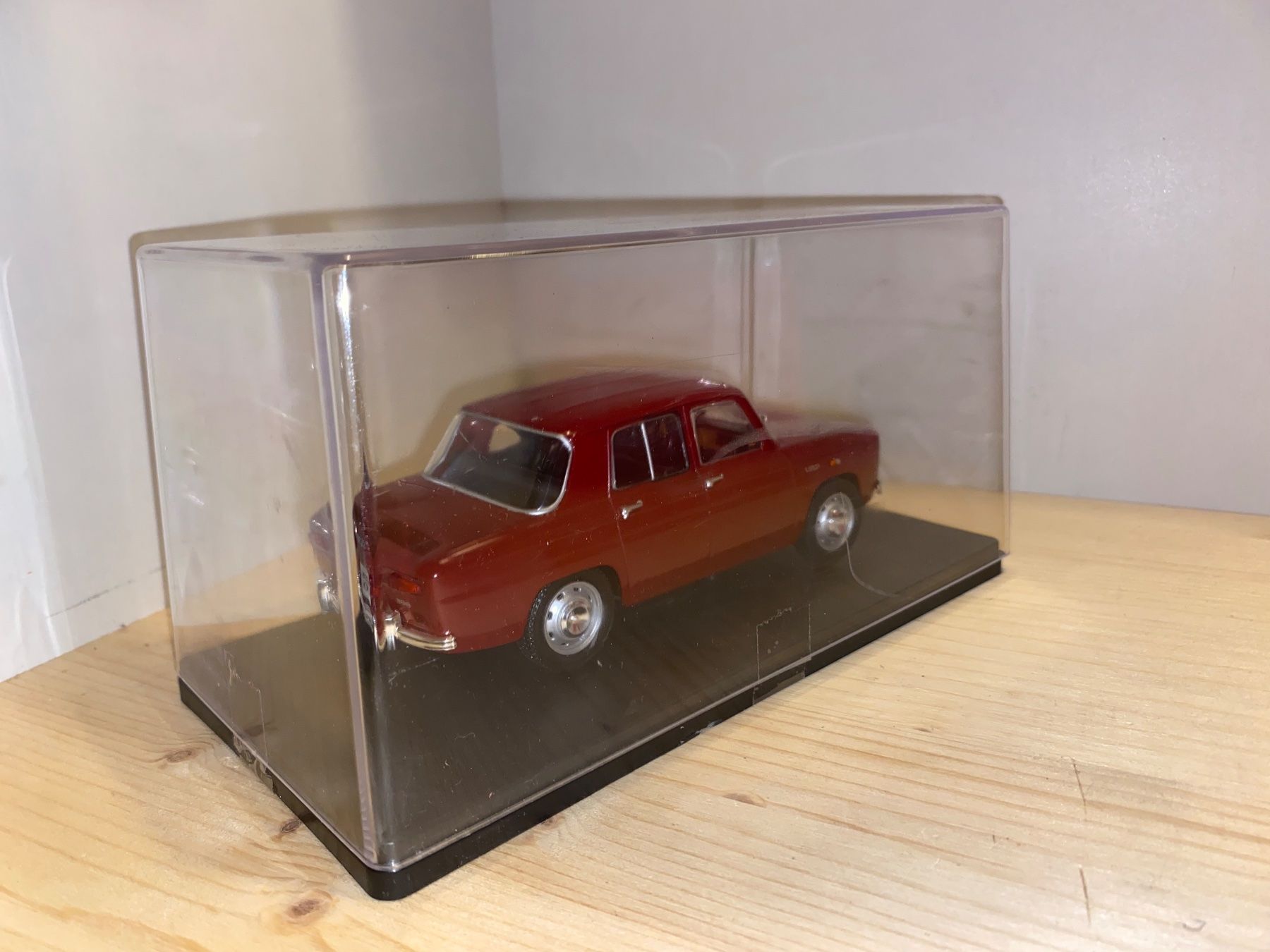 Modellini d'auto: Dacia 1100 - 1968 - seltenes Modell – Nuovo (secondo la descrizione) da Wohlen AG venduto da PrivatSammlung 3