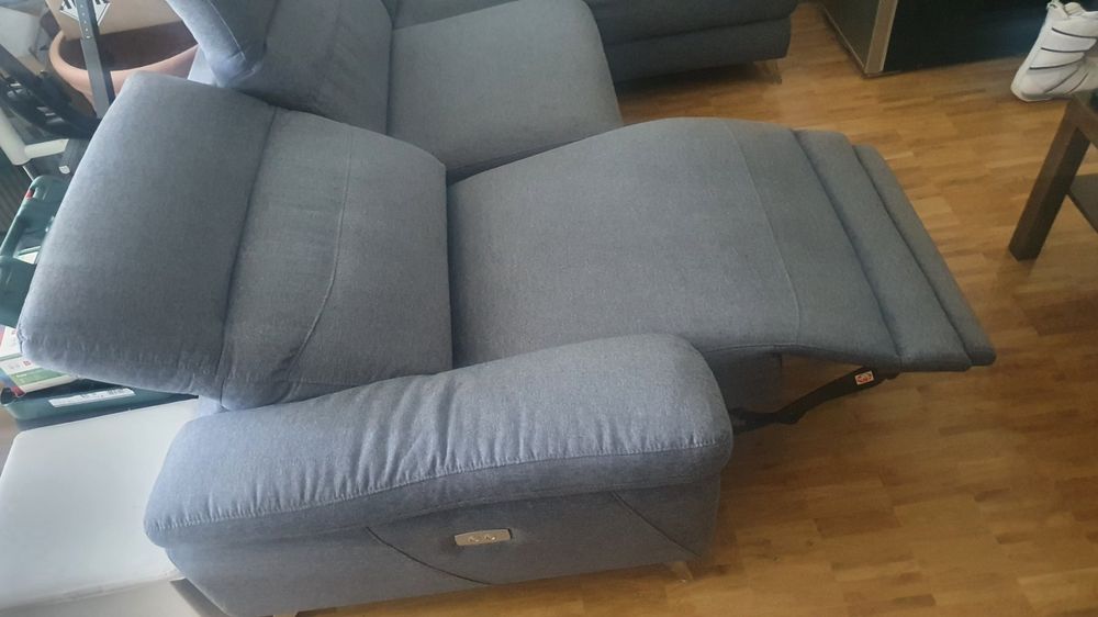 SOFA XORA elektrisch ausziehbar von XXXLUTZ Acheter sur Ricardo