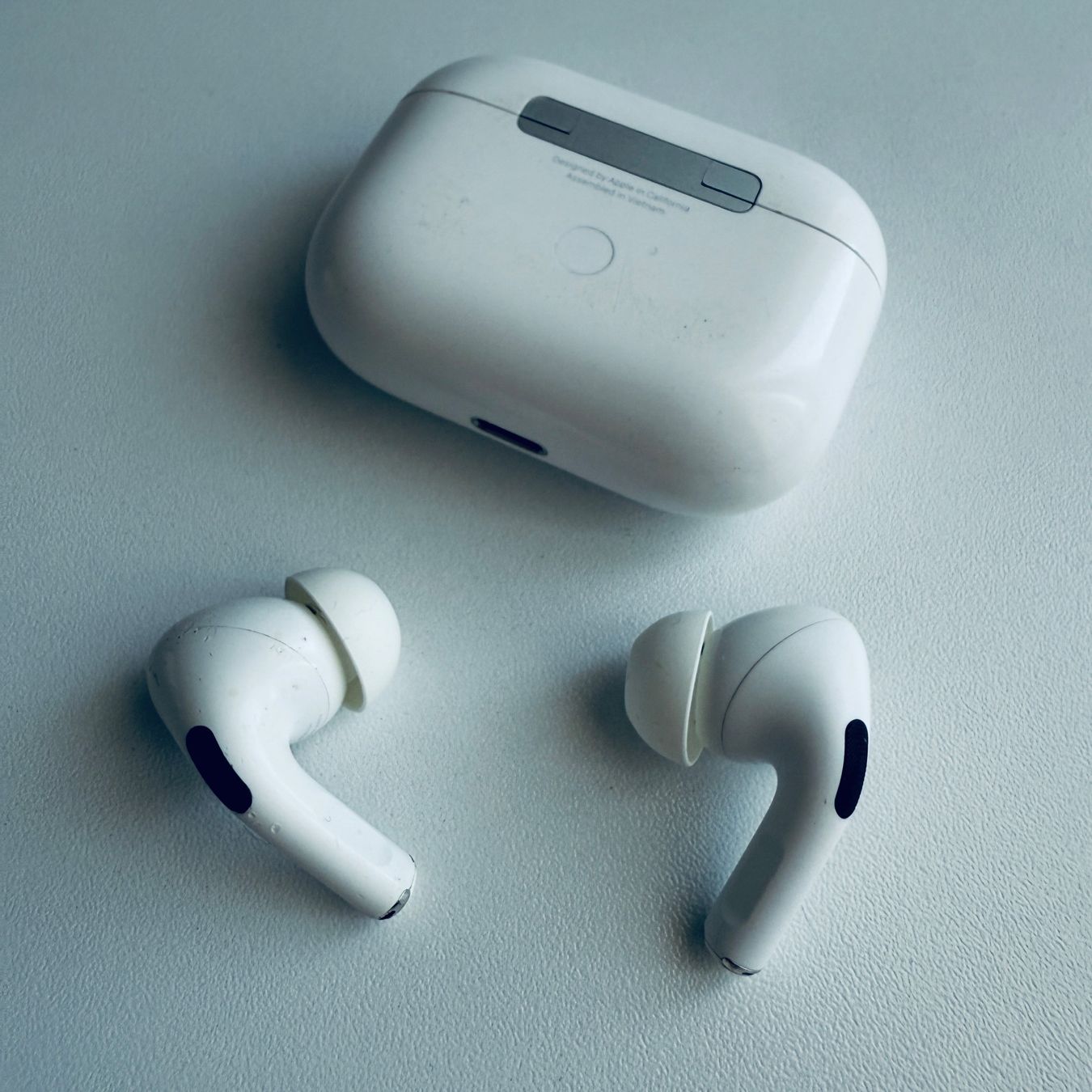 Apple Kopfhörer: Original Apple AirPods Pro 1 Gen. mit Wireless Case – Gebraucht aus Basel von MY.AIRPODS.SHOP 4