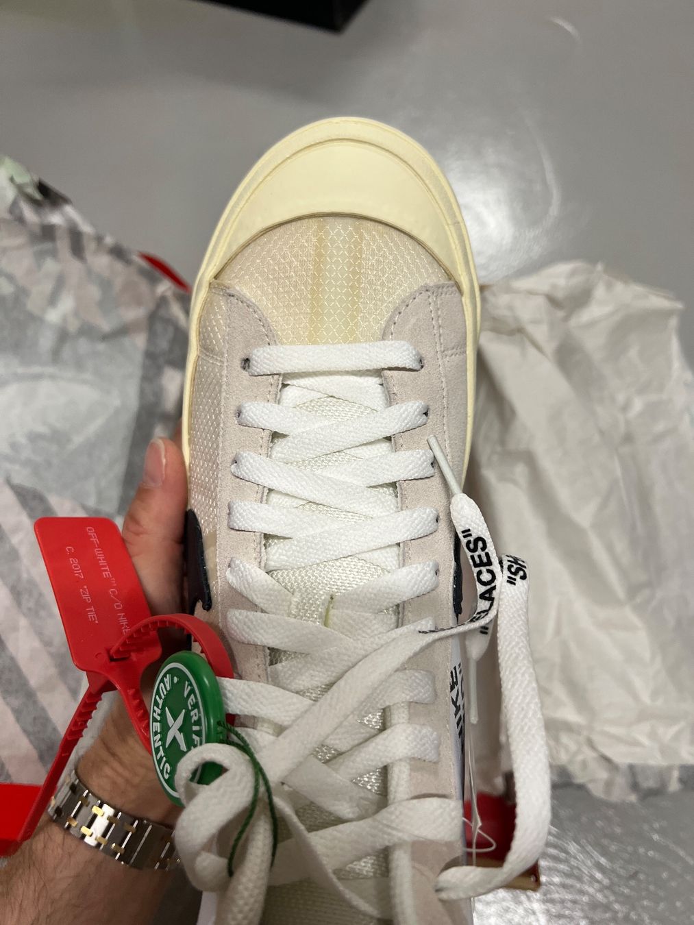 Nike Scarpe da uomo: Nike Blazer Mid Off-White - EU 45.5 – Nuovo e nell'imballaggio originale da Bern venduto da ElevenFive 6