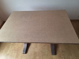 5 massive Tische , Schweizer Produkt