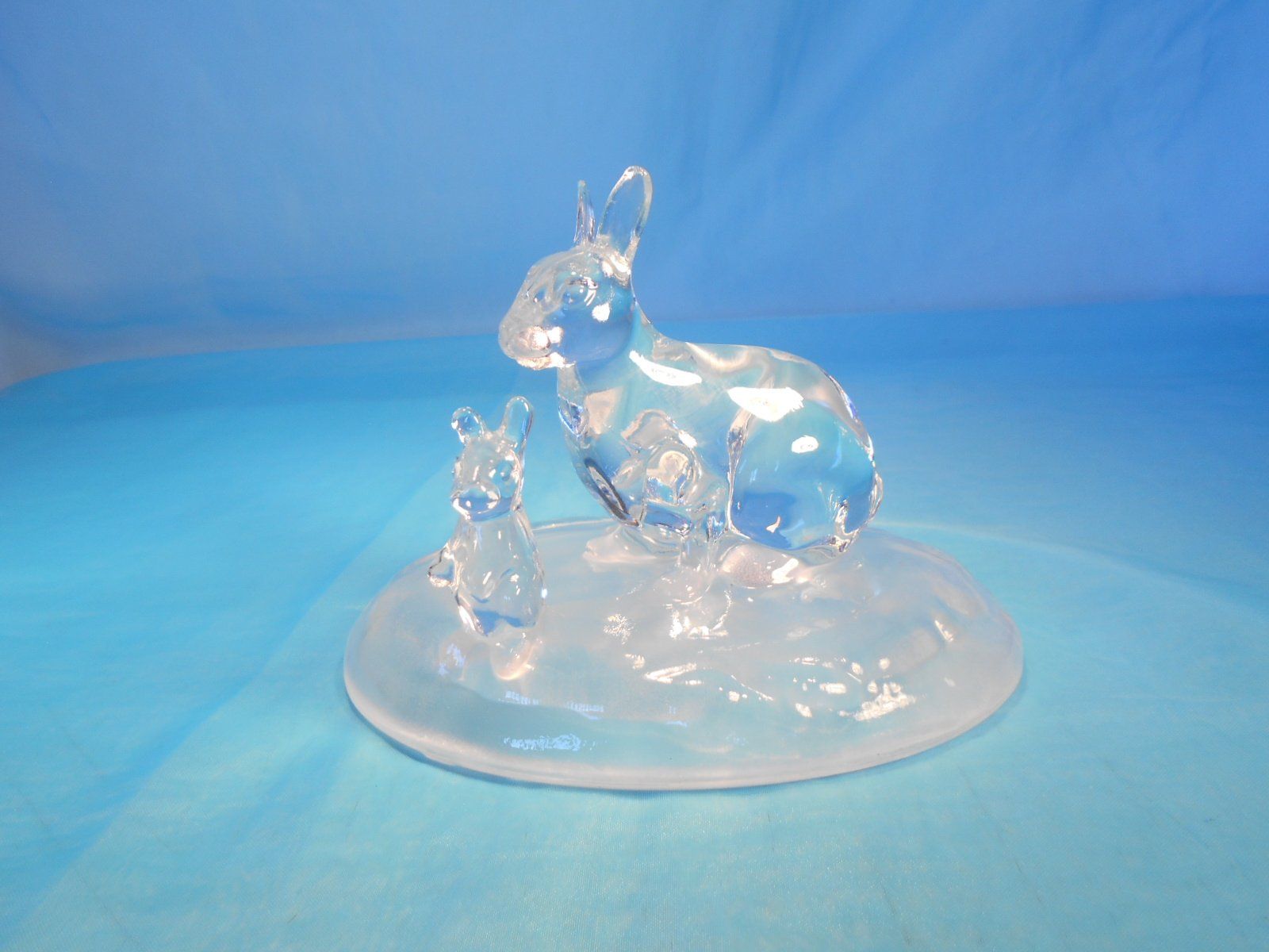 Skulpturen & Statuen: Glasskulptur, Hase und Junge – Neu (gemäss Beschreibung) aus Bellach von JingleCherry