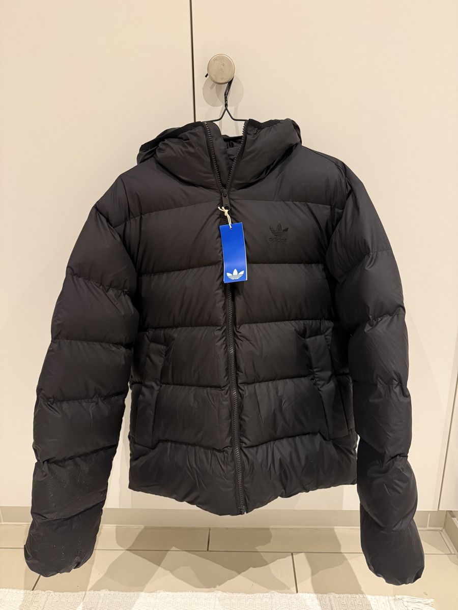 Adidas Giacche: Adidas Winterjacke – Nuovo e nell'imballaggio originale da Neerach venduto da the_modern_mini