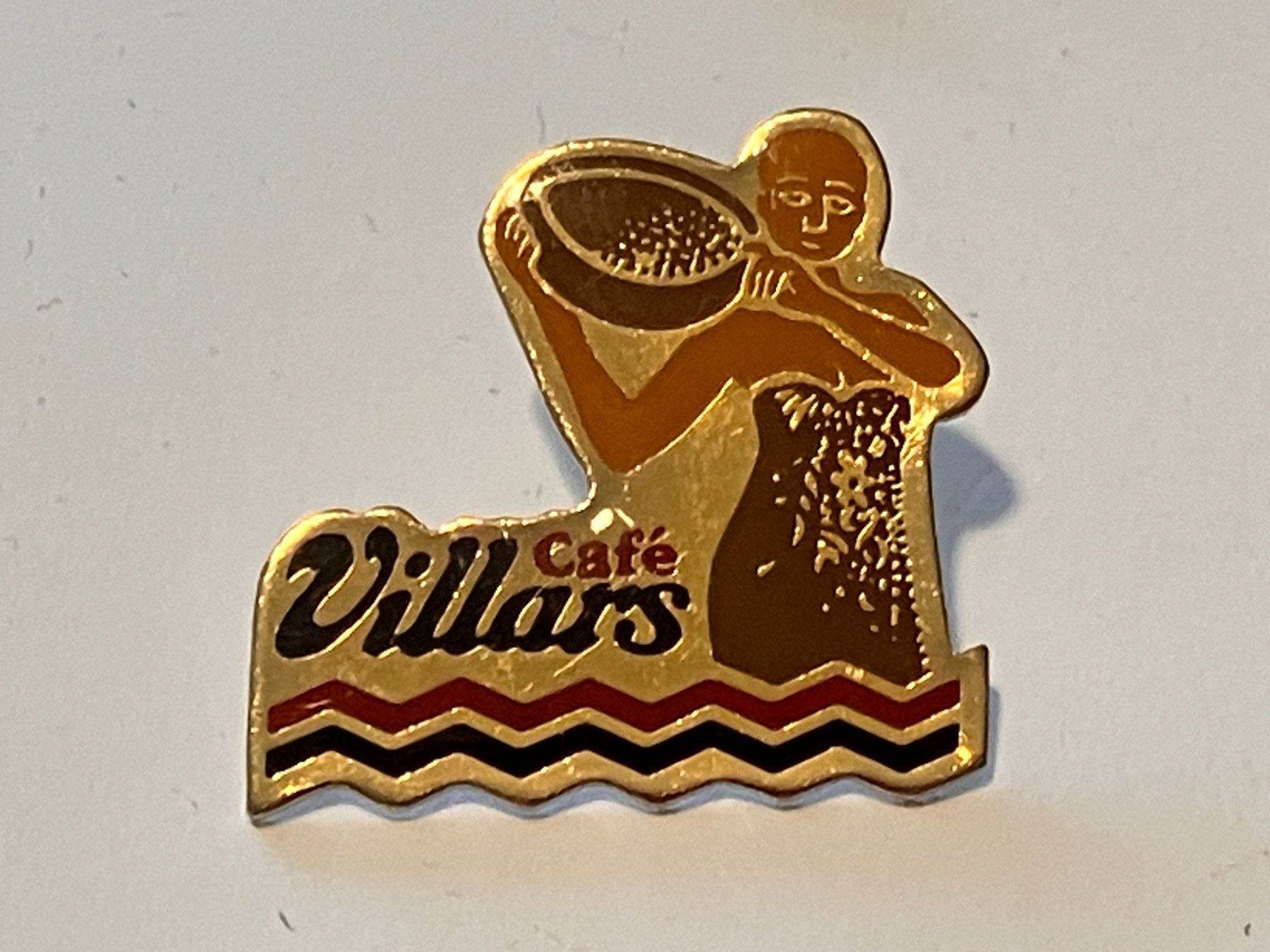 Placchette & Badge: 1 Pin Cafe Villars – Usato da Basel venduto da djwwpp