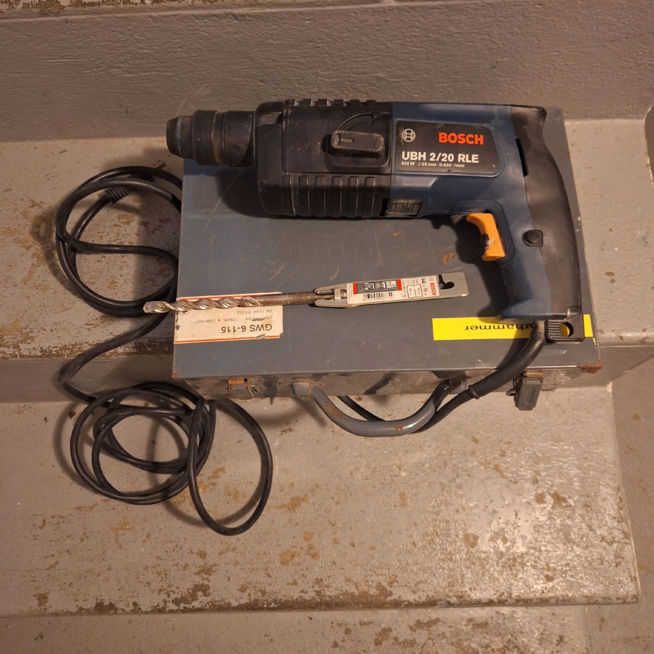 Bosch Bohrmaschinen: Bosch schlagbohrmaschine  – Gebraucht aus Winterthur von v-t88
