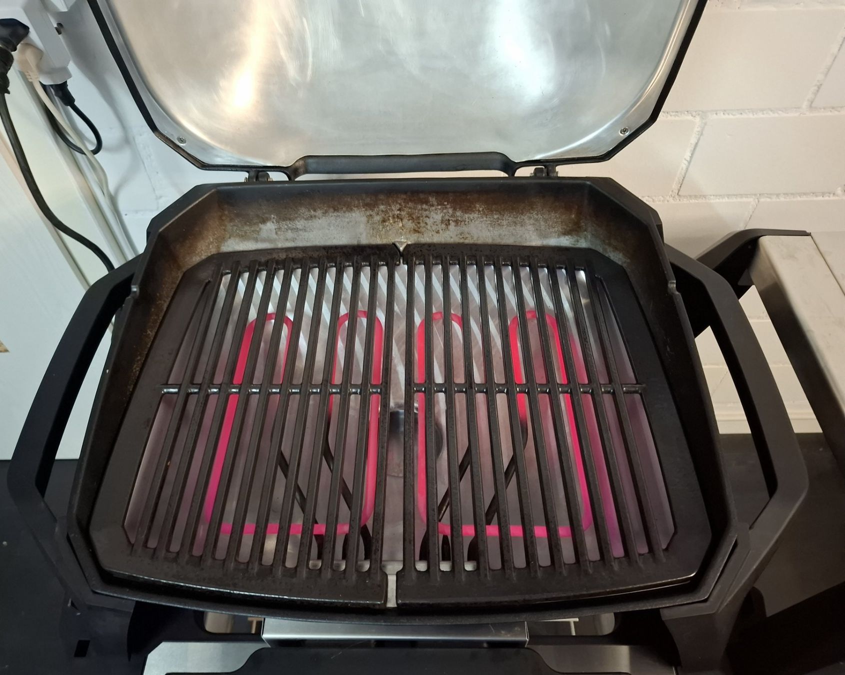 Weber Grills: Weber Pulse 2000 Elektrogrill mit Rollwagen – Gebraucht aus Derendingen von steven63 4