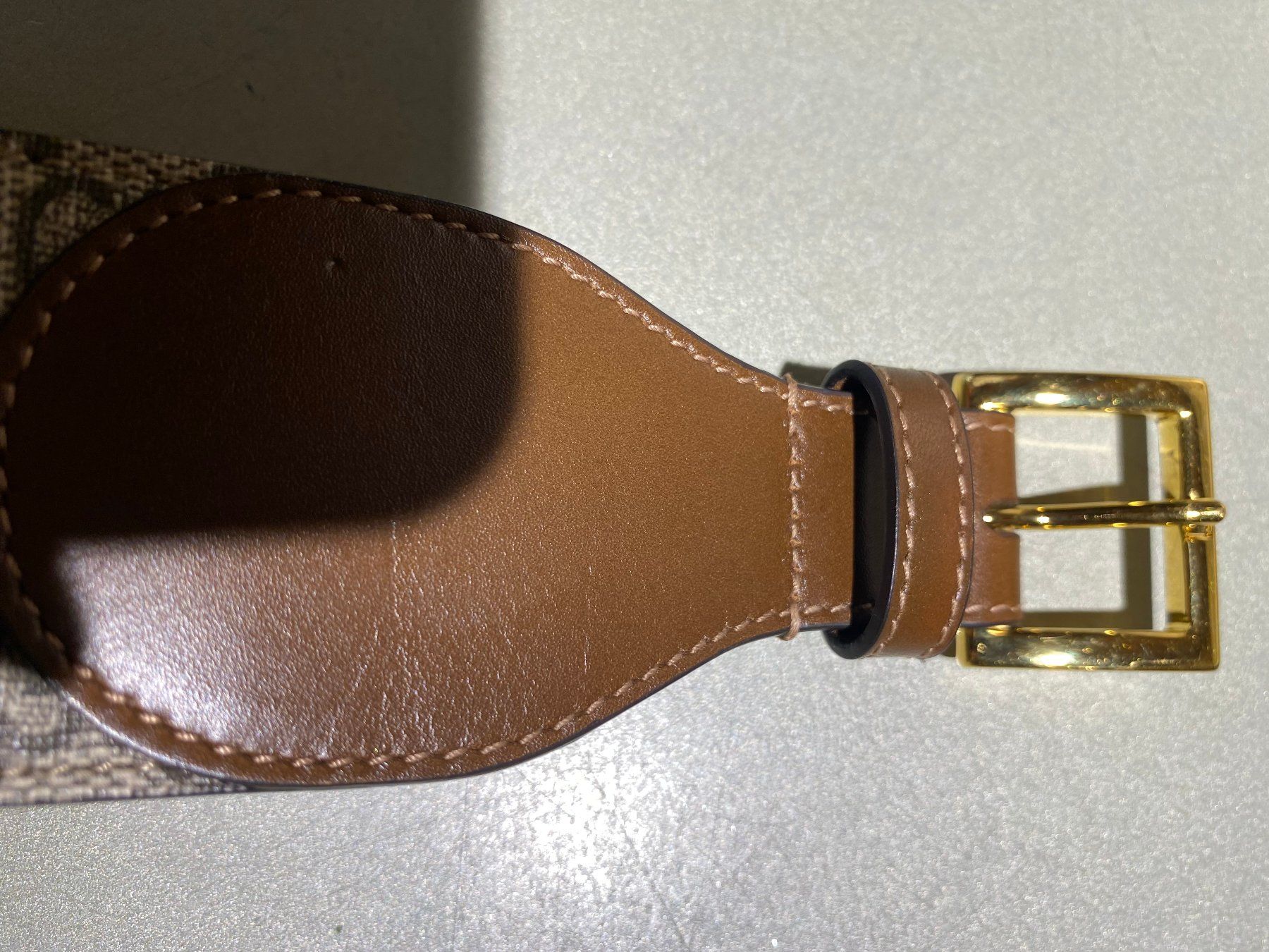 Gucci Gürtel: GUCCI DAMEN GURT – Neu (gemäss Beschreibung) aus Olten von  1