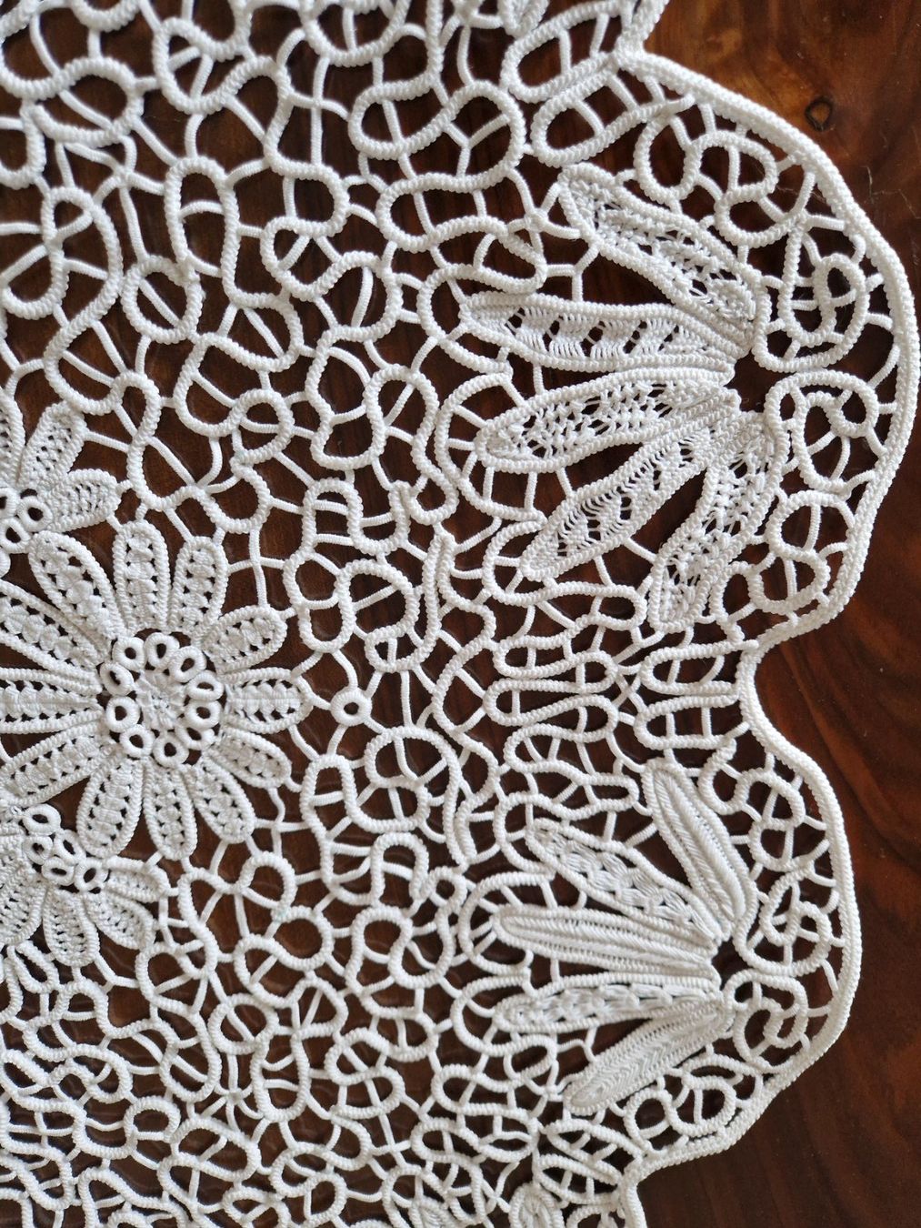Altra biancheria da tavola: Rumänische Spitze Tischdecke Dm. 90cm – Nuovo (secondo la descrizione) da Bern venduto da Antikbatik 8