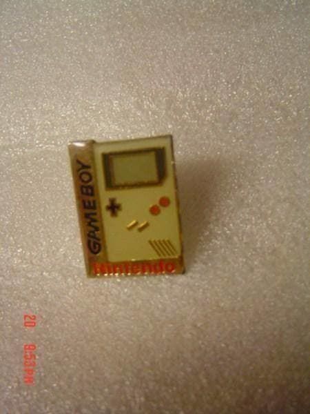 Spille & Fermagli: PINS  Consolle Game Boy Nintendo – Usato da Pambio Noranco venduto da Pol69