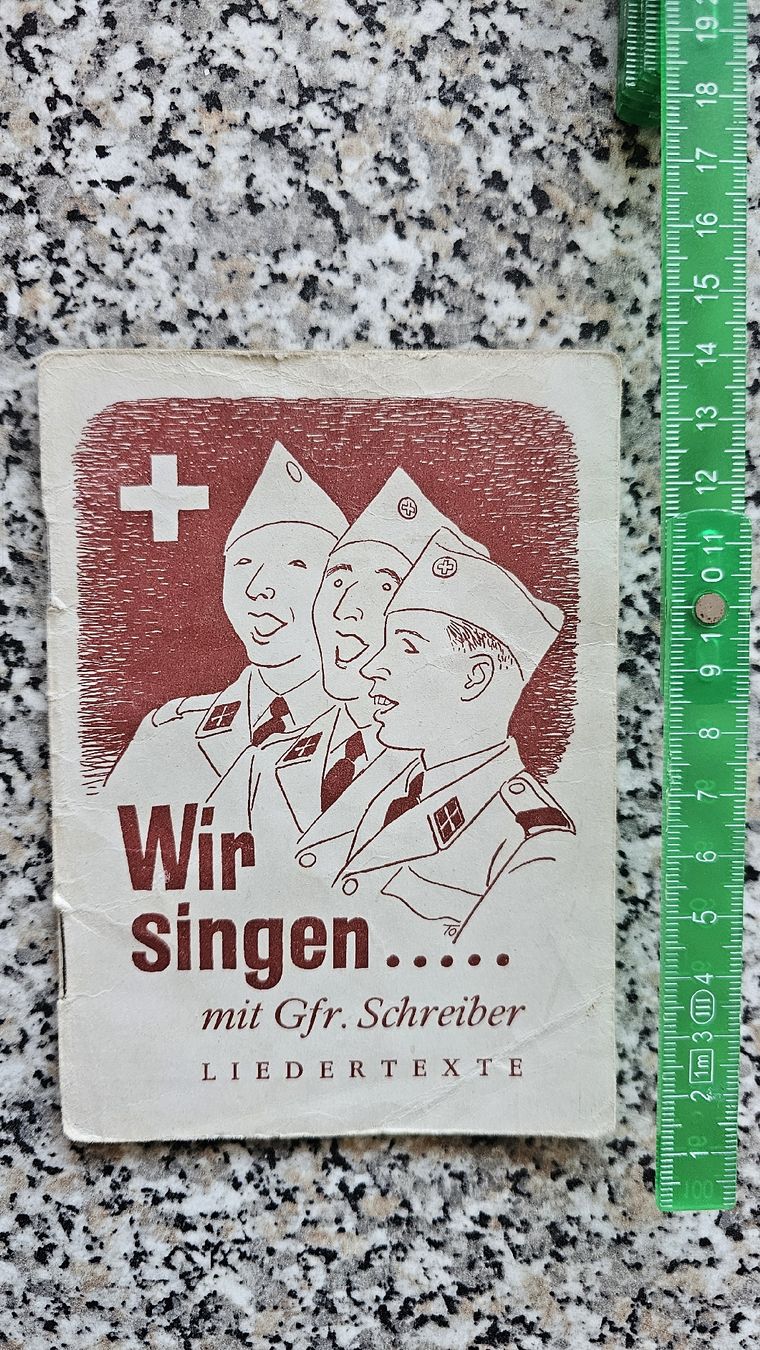 Livres: Schweizer Militär Historisches Liederbuch "Wir singen" mit L – D'occasion à Niederwil SG par ber_yb67