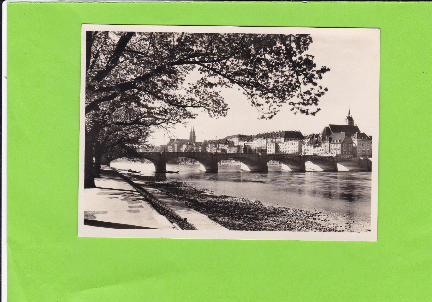 Cartoline postali: Basel-Rheinpartie mit Brücke – Usato da St. Peterzell venduto da neckertal