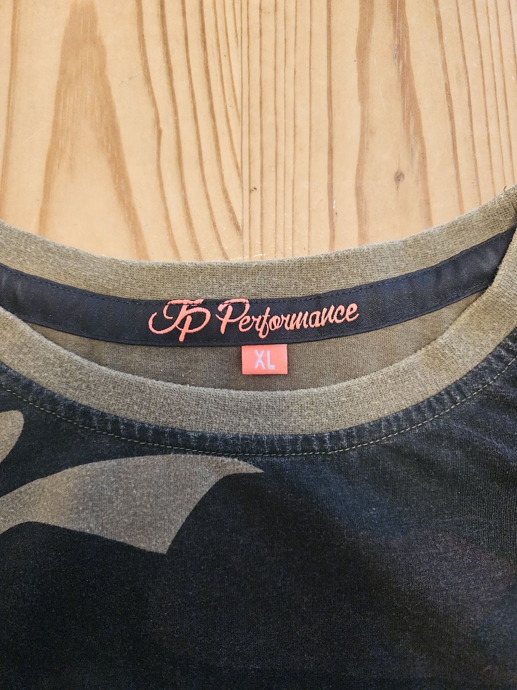 T-shirt: JP Performance Camo Shirt – Usato da Siselen BE venduto da Janik_98 2