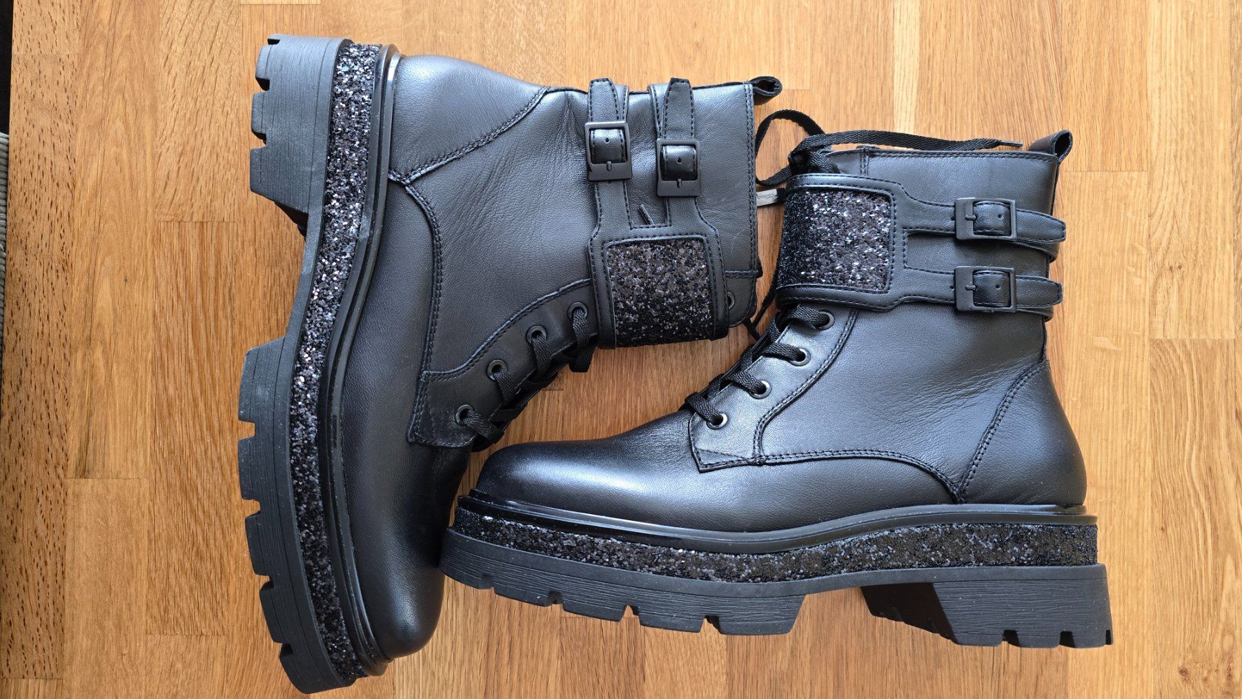 Tamaris Scarpe da donna: Tamaris Winterboots Leder – Nuovo (secondo la descrizione) da Holderbank AG venduto da cleopatra68