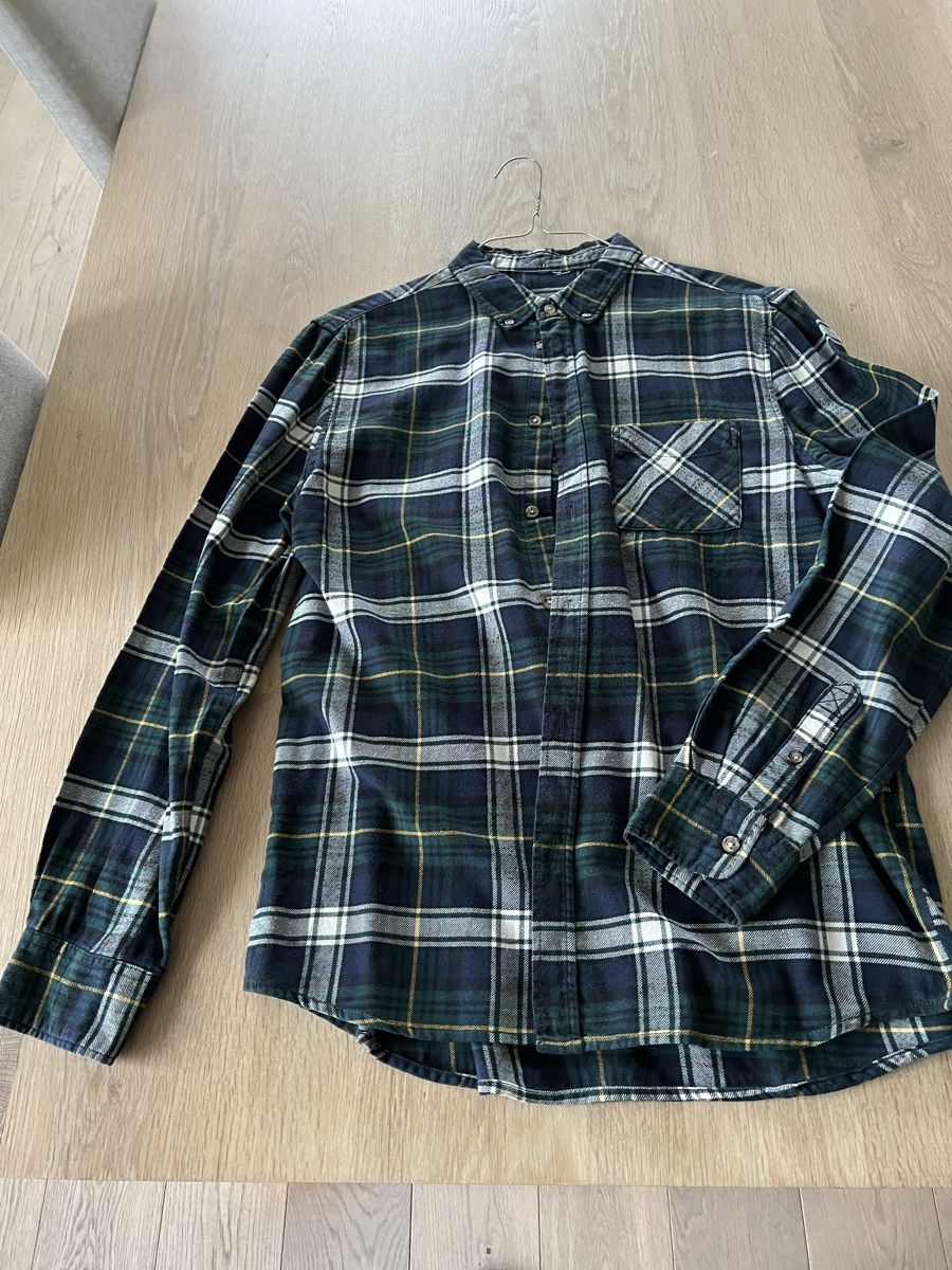 H&M Camicie: Kariertes Herrenhemd – Usato da Erlenbach ZH venduto da Karinsylvester 1